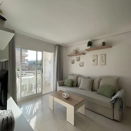 Center-pool-relax-2bed-portaventura-aa9 Salou