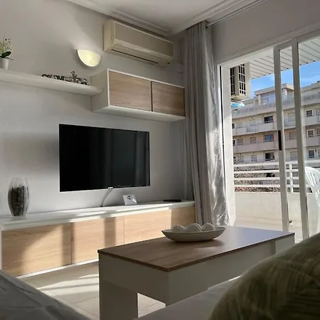 Center-pool-relax-2bed-portaventura-aa9 Salou